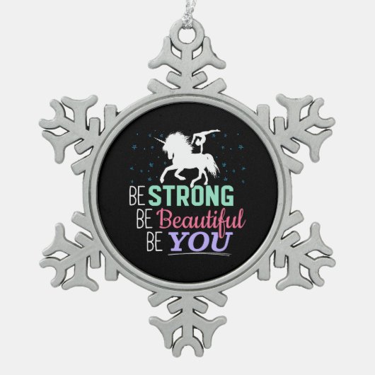 Seien Sie schön - Gymnastik Einhorn Schneeflocken Zinn-Ornament (Vorderseite)