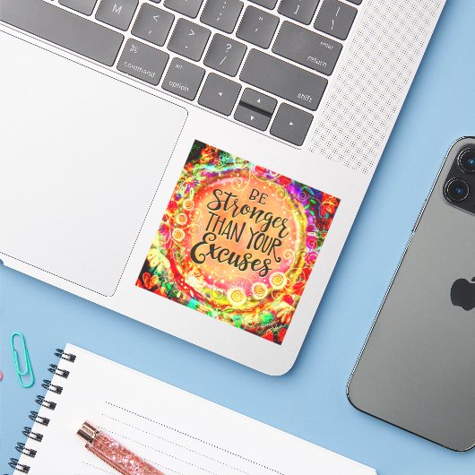 Seien Sie stärker als Ihre Ausreden ermutigt Aufkleber (Laptop mit iPhone)