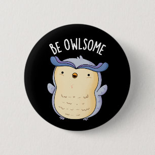 Seien Sie unheimlich lustige Owl Puppe Dark BG Button