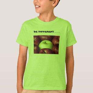 SEIEN SIE UNTERSCHIEDLICHER T - SHIRT