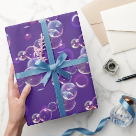 Seifenblasen auf Lila Geschenkpapier