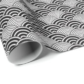 Seigaiha Japanese Wave Black Decorative Muster Geschenkpapier (Rolleneckpunkt)