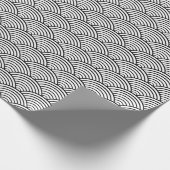 Seigaiha japanisches Schwarz-Weiß-Wellenmuster Geschenkpapier (Ecke)