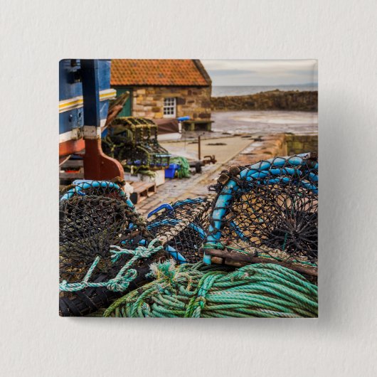 Seile und Hummer-Töpfe | Pittenweem, Schottland Button (Vorderseite)