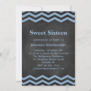 Sein Chalkboard & Blue Zickzack Sweet 16 Einladung