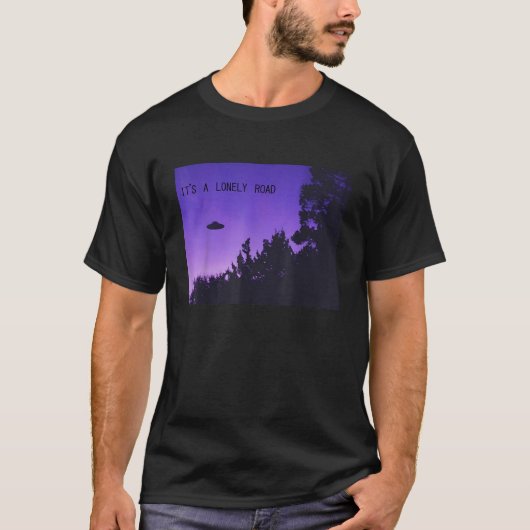 Sein einsames Straßenhemd Ästhetik Vaporwave Anime T-Shirt (Vorderseite)