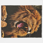 SEINE MAJESTÄTS-BRÜLLEN FLEECEDECKE (Vorderseite (Horizontal))