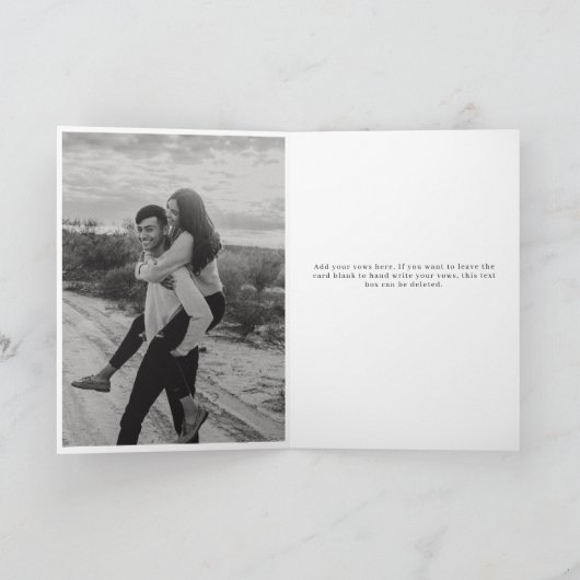 Seine Vows Card Minimalistisch Script Maroon Black Karte (Innenseite)