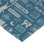 Seinfeld | Meme Pattern Tischdecke (Schrägansicht)