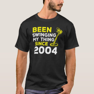 Seit 2004 schwingt mir der Metalldetektor H T-Shirt