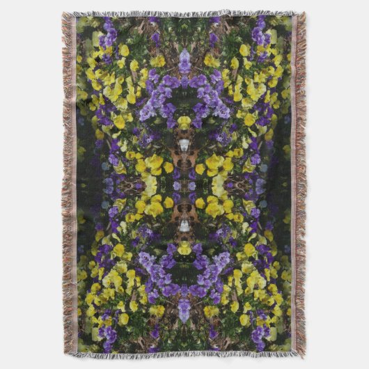 Seite der Lila und gelben Stiefmütterchen Decke (Vorderseite Vertikal)