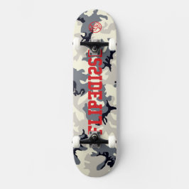 Seite für die echte Skateboarder-Camouflage gedreh Skateboard
