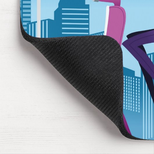 Seitenansicht der Frau mit Geschenken auf Roller Mousepad (Ecke)