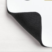Seitenansicht einer gelben Massagpistole Mousepad (Ecke)