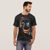 : Seitenansicht eines einzigartigen T - Shirt (Vorne ganz)