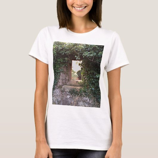 Seitenscheibe an der WestKirche Culross T-Shirt (Vorderseite)