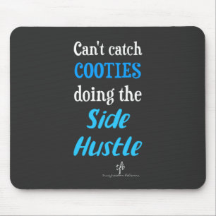 Seitlicher Hustle Cooties Neon Blue Text Mousepad