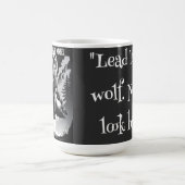 Selbst der Mond fürchtet mein Schweigen" - Wolf Zi Kaffeetasse (Mittel)
