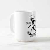 Selbstbewusste Solo-Reisende Aussage Kaffeetasse (Vorderseite Links)