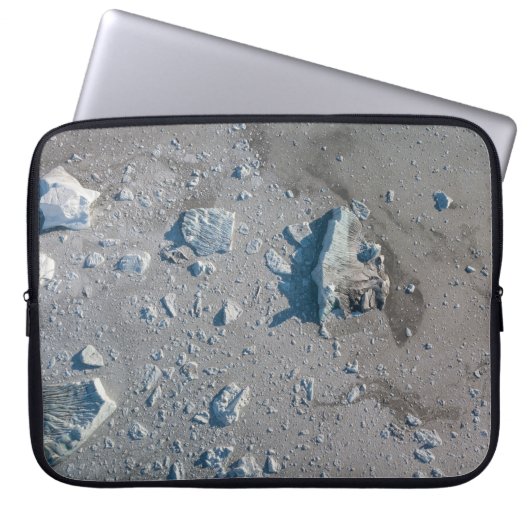 Selektiver Fokus von grauem Stein Laptopschutzhülle (Vorderseite)