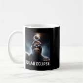 Selfie mit Solar 2024 Eclipse Brillen ich Kaffeetasse (Links)