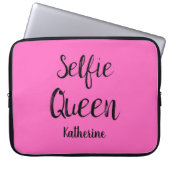 Selfie Queen Name Personalisiert Fuchsia Hot Pink Laptopschutzhülle (Vorderseite)