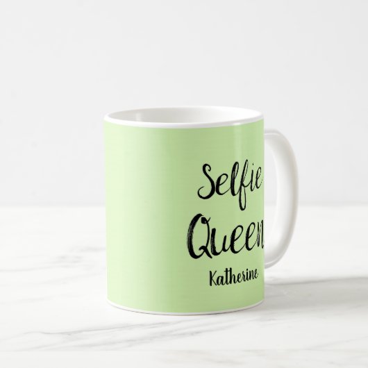Selfie Queen Name Personalisiert Lime Green Kaffeetasse (VorderseiteRechts)