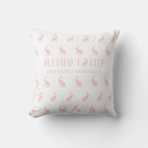 Selig Ostern. Weich-Pink-Kaninchen-Bauernmuster Kissen