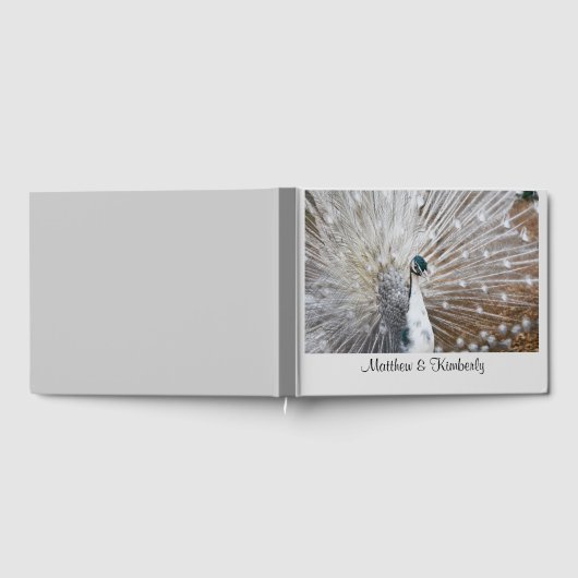 Selten Weiße Pfaue Gästebuch (Voll)