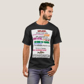 Seltsam spezifisch T-Shirt (Vorne ganz)