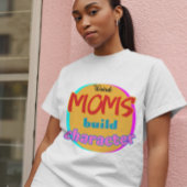Seltsame Mamas Gestaltungsfigur - Witzige neue Mut T-Shirt