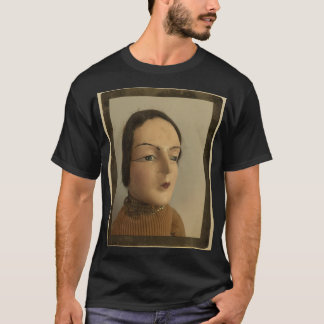 Seltsame Puppe T-Shirt
