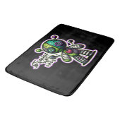 Seltsamer und ungewöhnlicher Lila Voodoo-Bär Badematte (Schrägansicht)