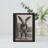 Seltsames Bat Monster Halloween Postkarte (Stehend Vorderseite)