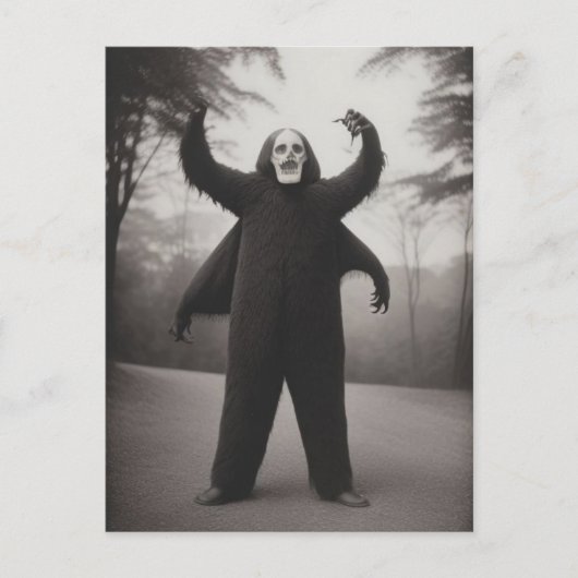 Seltsames Bizarre Monster Halloween Postkarte (Vorderseite)