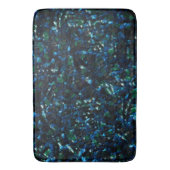 Seltsames Mosaik über dunklem Hintergrund und hell Badematte (Vorderseite Vertikal)