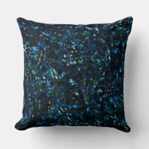 Seltsames Mosaik über dunklem Hintergrund und hell