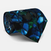 Seltsames Mosaik über dunklem Hintergrund und hell Krawatte (Gerollt)