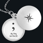 Semikolon - meine Geschichte ist nicht vorbei noch Medaillon<br><div class="desc">Semikolon gedruckt auf einem Locket</div>