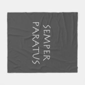 Semper paratus fleecedecke (Vorderseite (Horizontal))