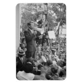 Sen. Robert Kennedy Campaigning für US-Präsident Magnet (Vertikal)