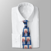 Senator Bernie Sanders 2020 Necktie Krawatte (Gebunden)