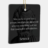 Senecas Division: Die Tore und die Kritiker Keramikornament