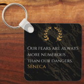 Seneca's Insight: Fears Compared to Real Dangers Schlüsselanhänger (Vorderseite)