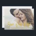 Senf Rustikale Kalligraphie Rette unsere Datumskar Save The Date<br><div class="desc">Rustikale Ankündigung Datum freihalten mit Senf gelben Pinsel moderne Kalligraphie und Punktmuster. Ähnliche Gegenstände und andere Farben sind verfügbar.</div>