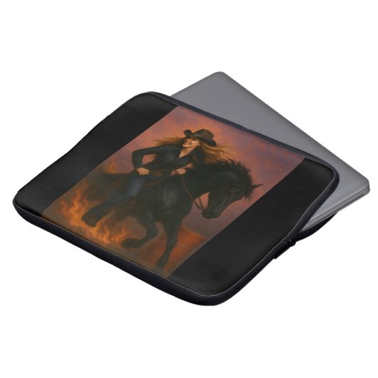 Sengend schnelles Barrel-Racing-Team! Laptopschutzhülle (Vorne Oben)