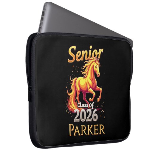 Senior 2026 Fire Horse Chinese Zodiac Personalized Laptopschutzhülle (Vorne Rechts)