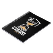 Senior Class of 2025 Countdown to Abschluss Gift Notizblock (Linke Seite)