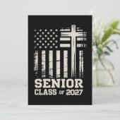 Senior Class Of 2027 USA Flag Cross Christian Grad Einladung (Stehend Vorderseite)
