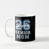 Senior Mom Cl Of 2026 Graduation Pale Blue Letters Kaffeetasse (Links)